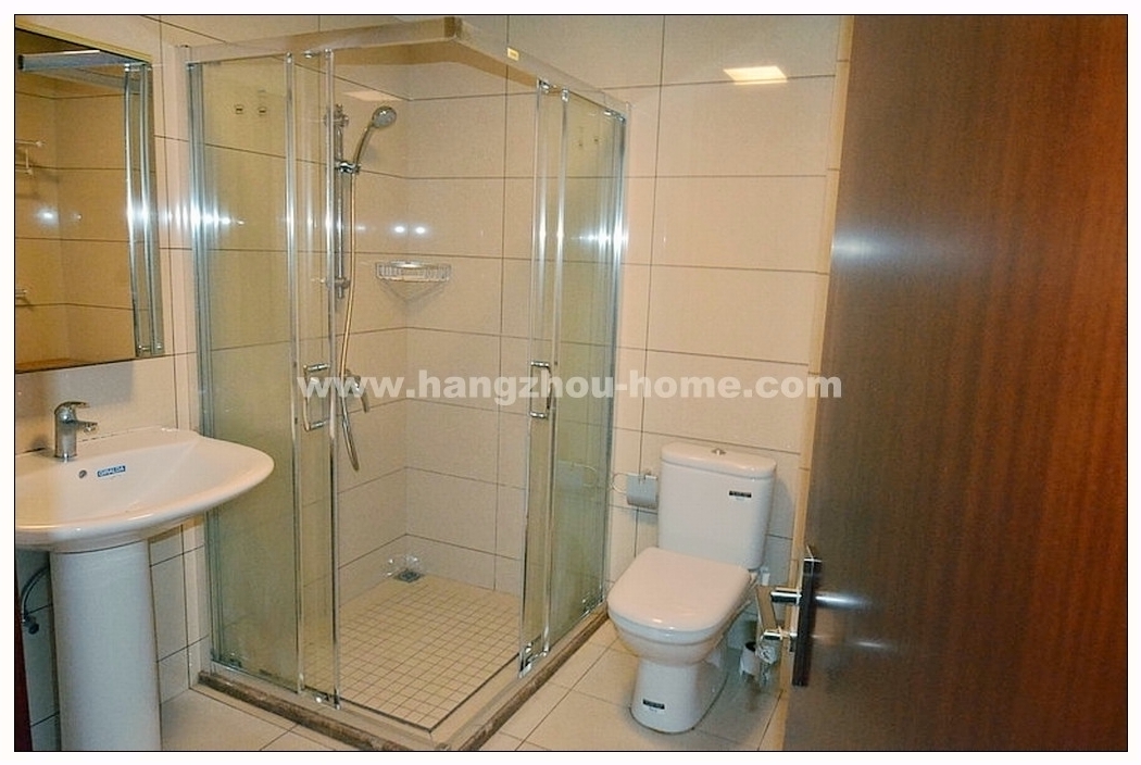 Bathrooms-Master Bathroom