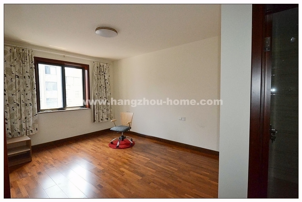 Bedrooms-2nd Bedroom