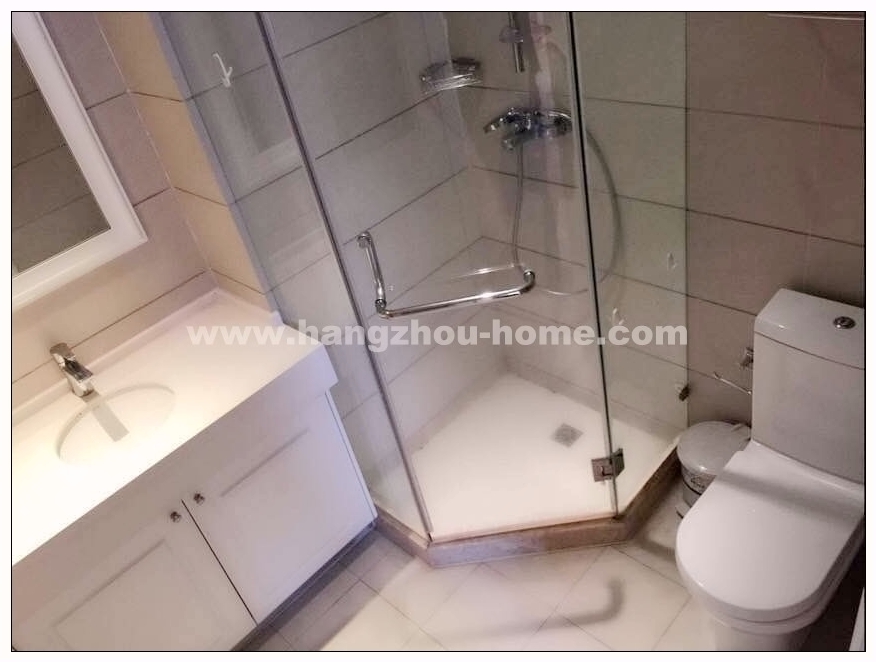 Bathrooms-Master Bathroom
