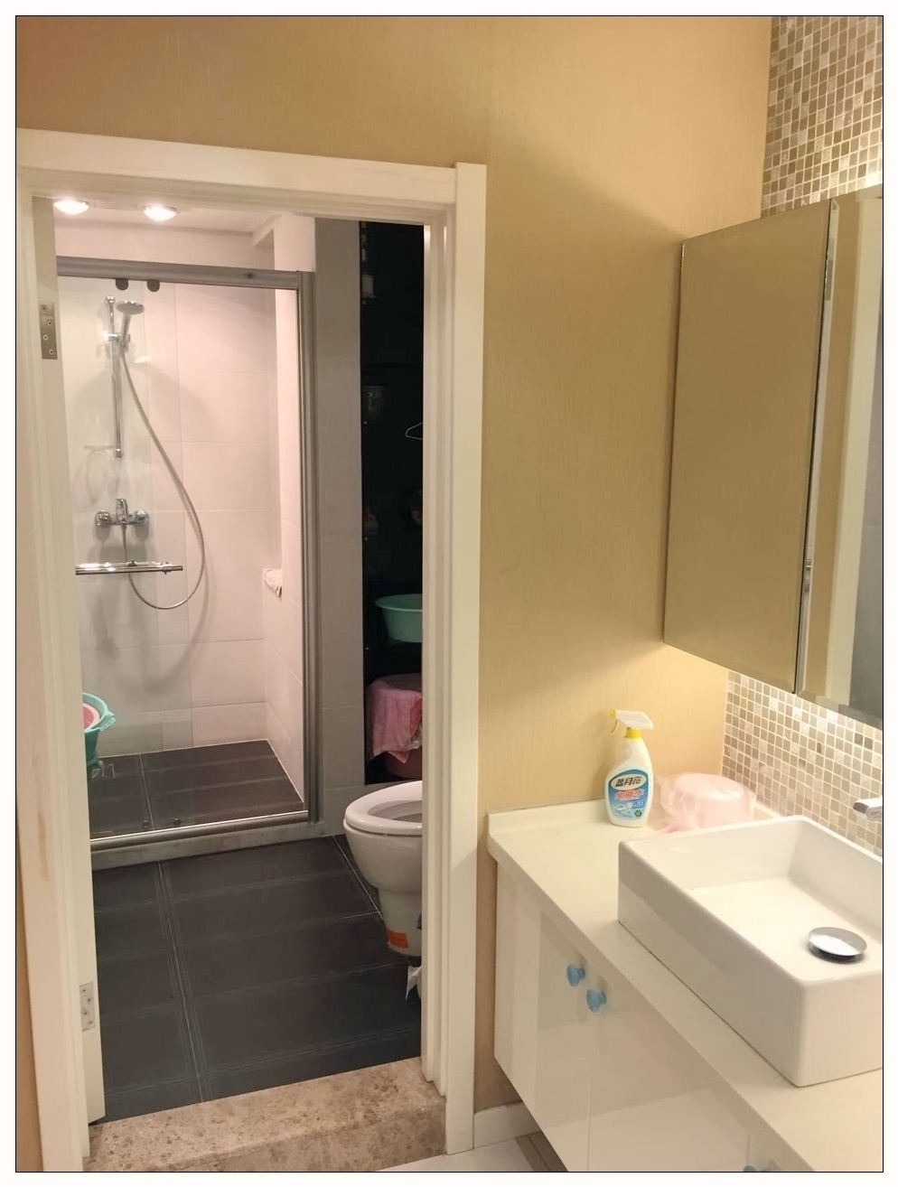 Bathrooms-Master Bathroom