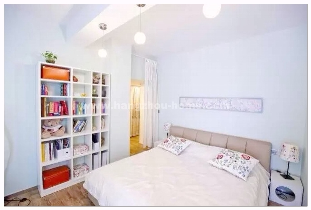 Bedrooms-Master Bedroom