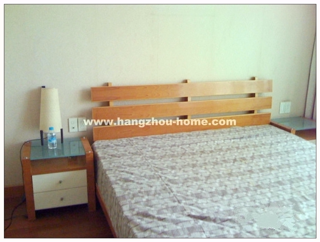 Bedrooms-Master Bedroom
