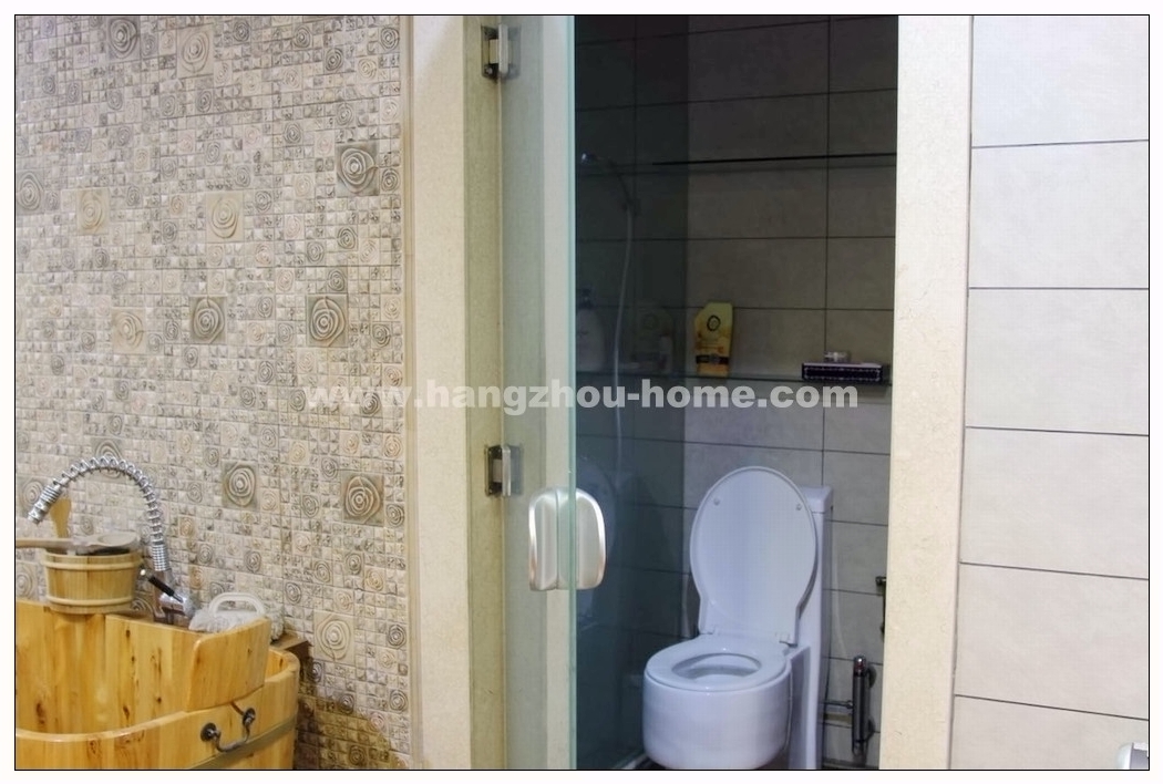Bathrooms-2nd Bathroom