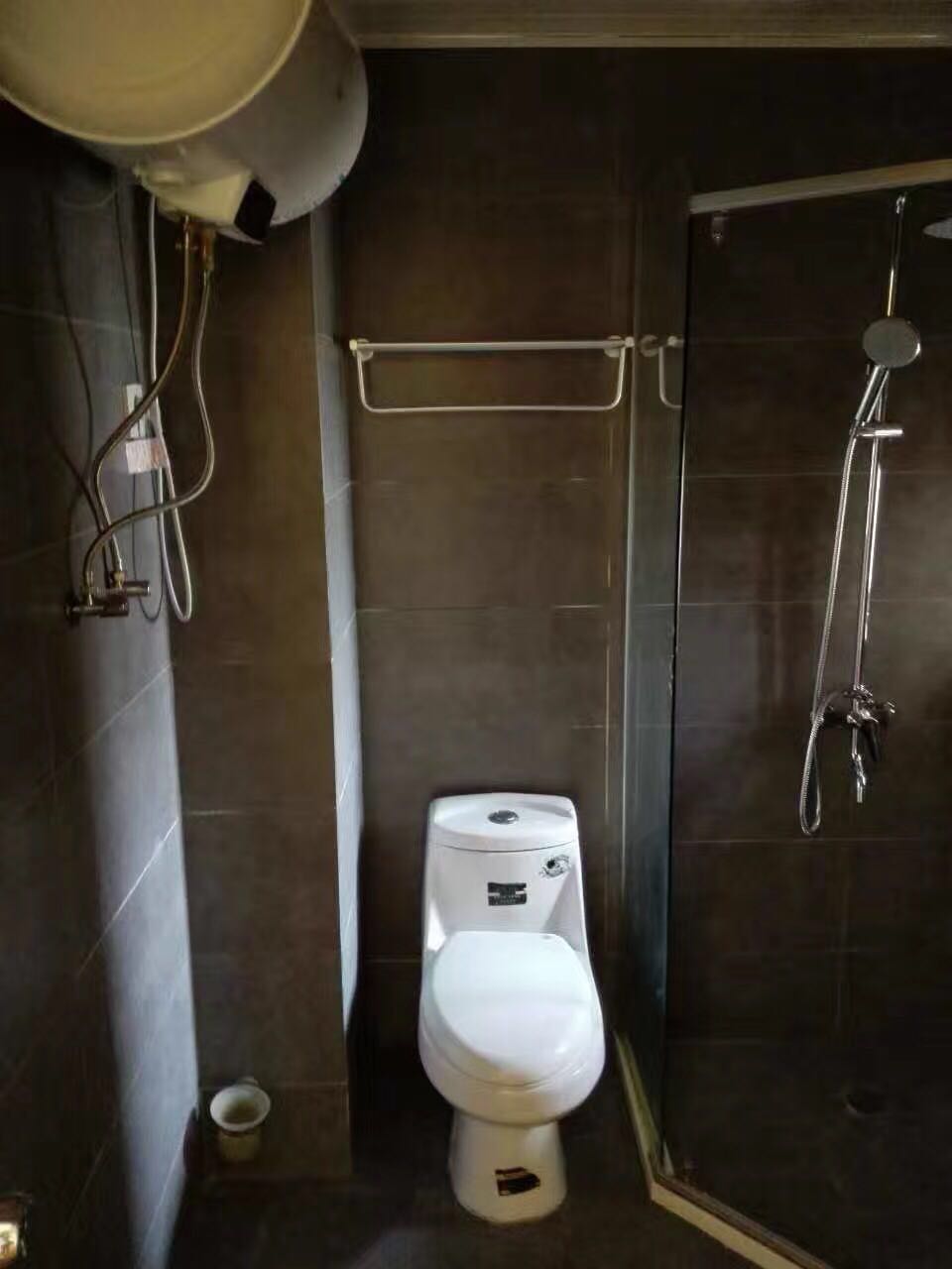 Bathrooms-2nd Bathroom