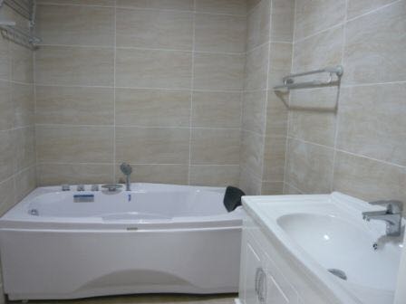 Bathrooms-Master Bathroom