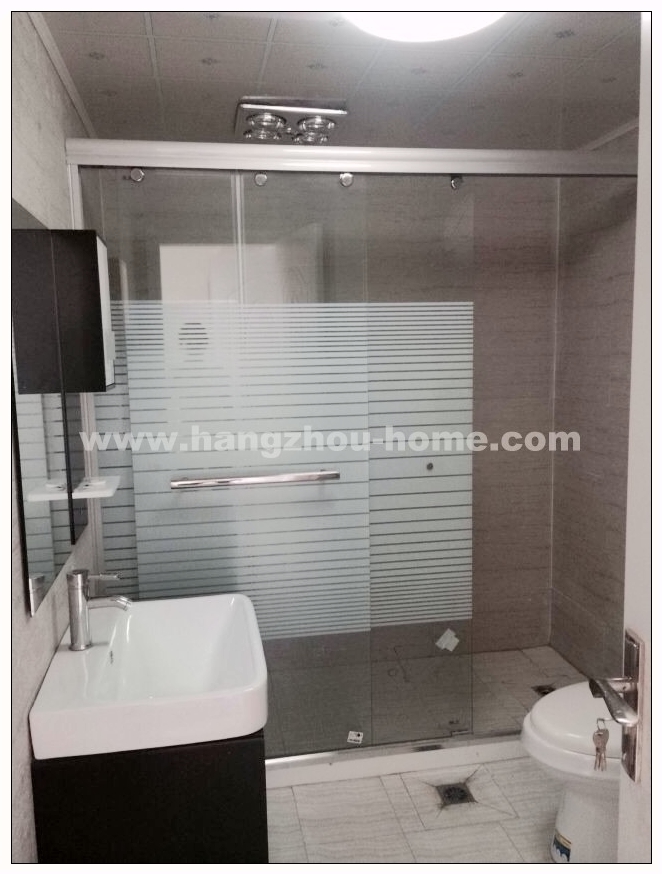 Bathrooms-Master Bathroom