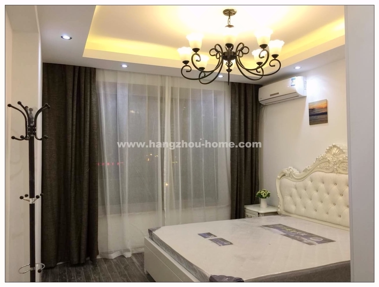 Bedrooms-Master Bedroom