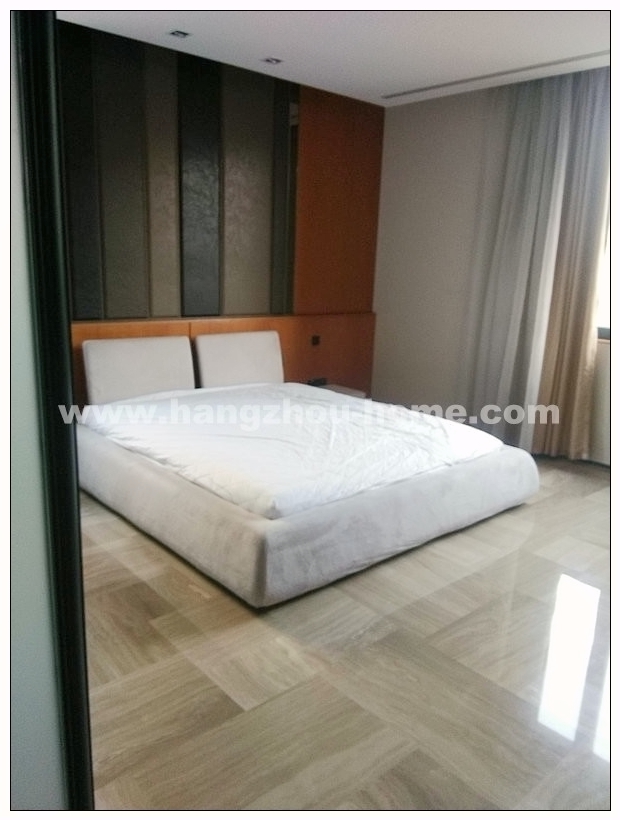 Bedrooms-Master Bedroom