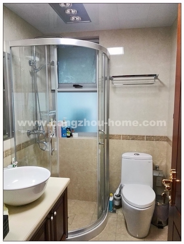 Bathrooms-2nd Bathroom