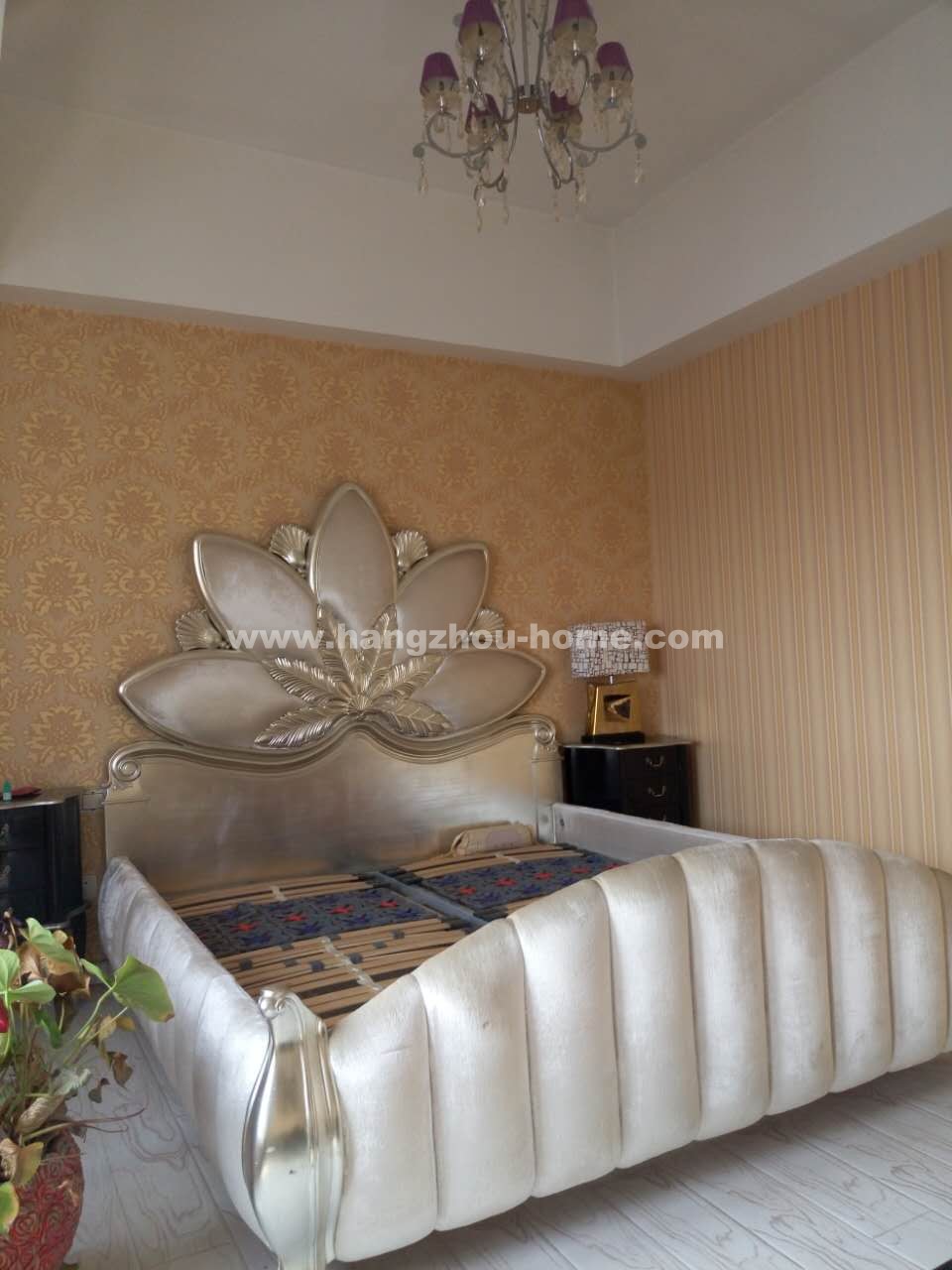 Bedrooms-Master Bedroom