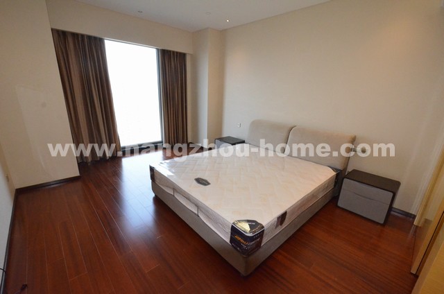 Bedrooms-Master Bedroom