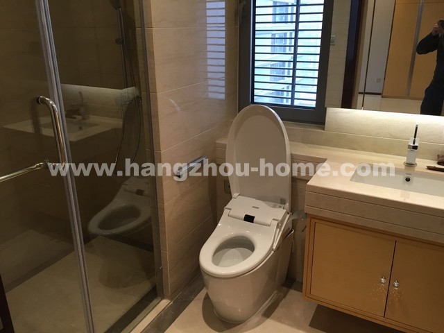 Bathrooms-Master Bathroom