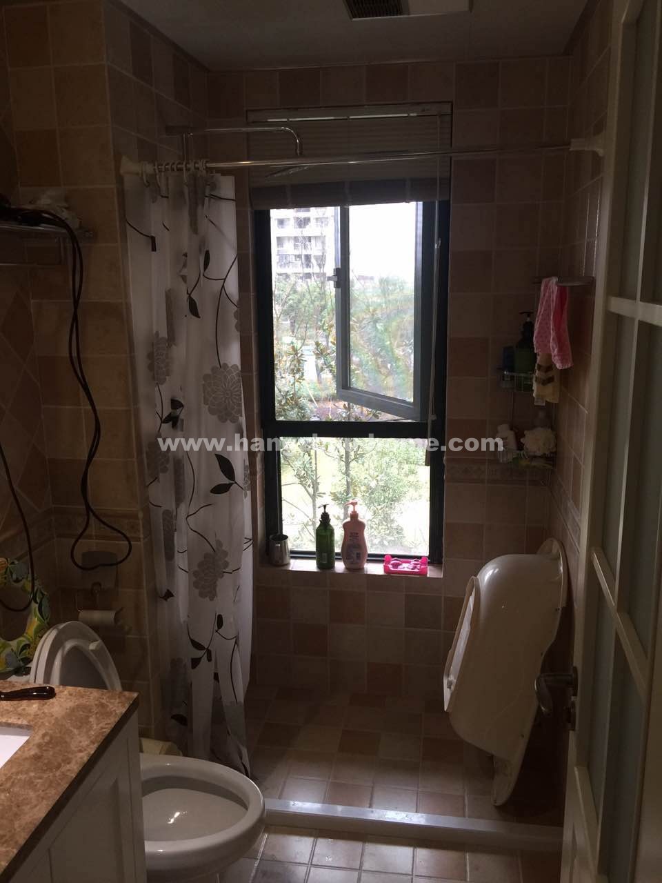 Bathrooms-Master Bathroom
