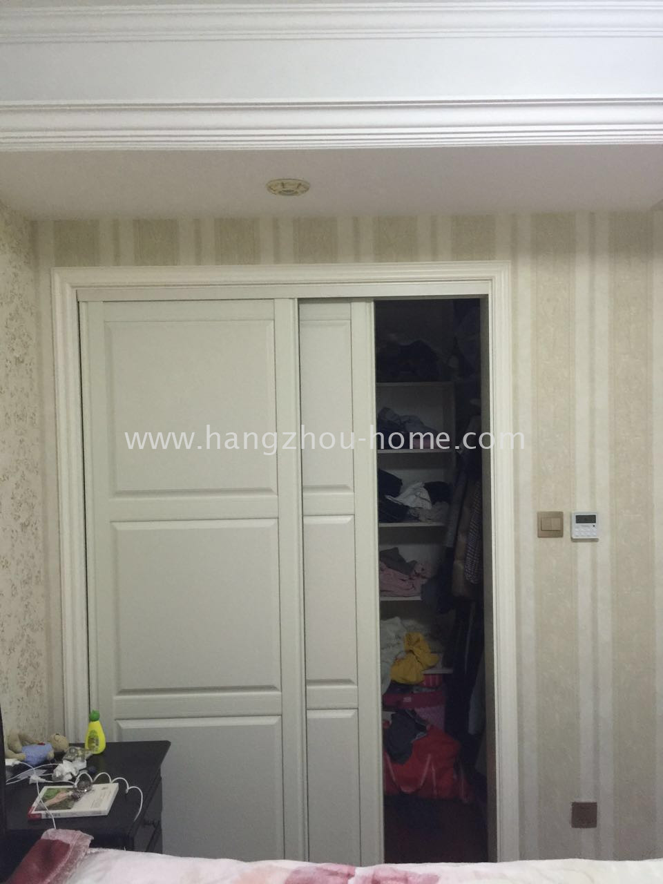 Bedrooms-Master Bedroom