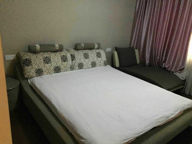 Bedrooms-Master Bedroom