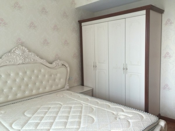 Bedrooms-Master Bedroom