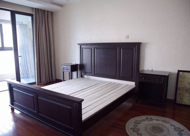Bedrooms-Master Bedroom