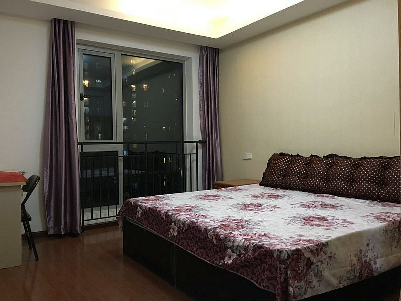 Bedrooms-Master Bedroom