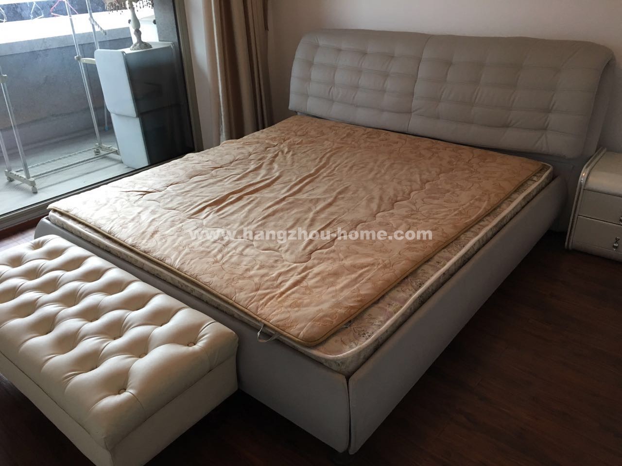 Bedrooms-Master Bedroom