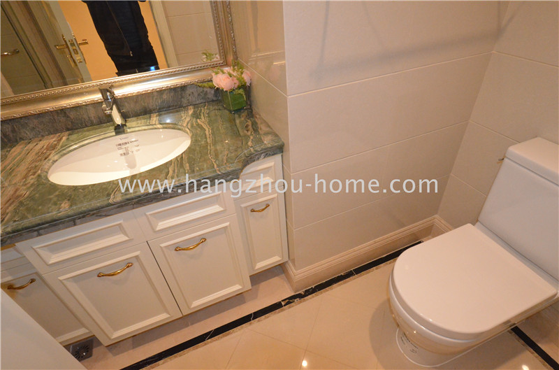 Bathrooms-2nd Bathroom