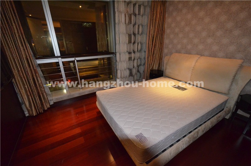 Bedrooms-Master Bedroom