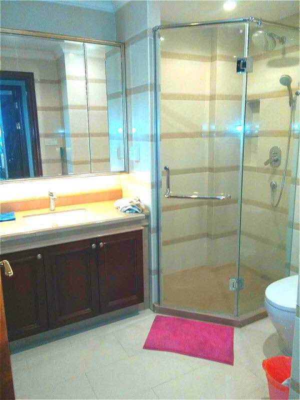 Bathrooms-Master Bathroom