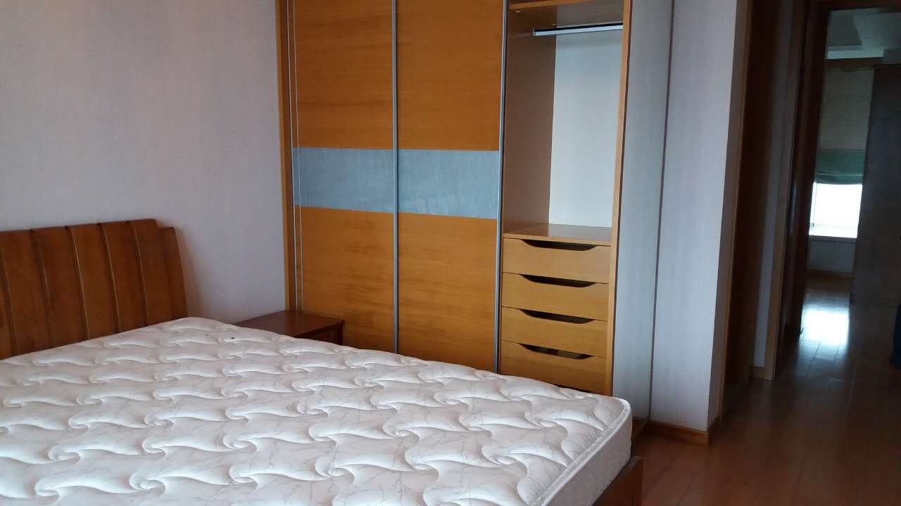 Bedrooms-Master Bedroom