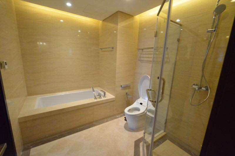 Bathrooms-Master Bathroom