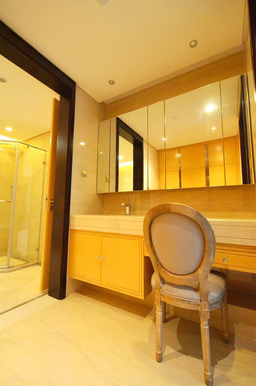 Bathrooms-Master Bathroom
