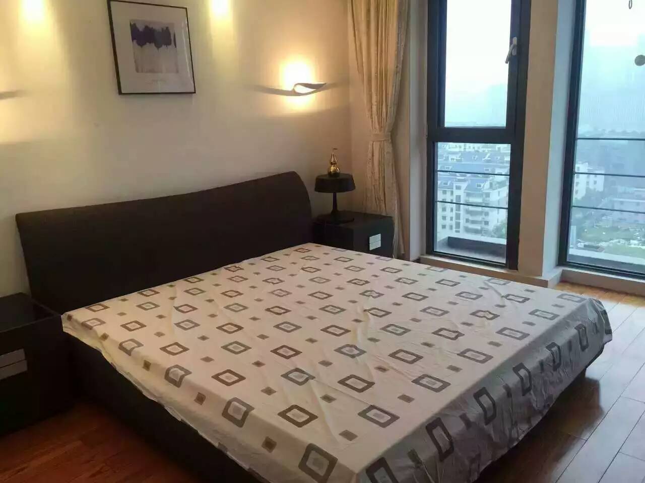 Bedrooms-Master Bedroom