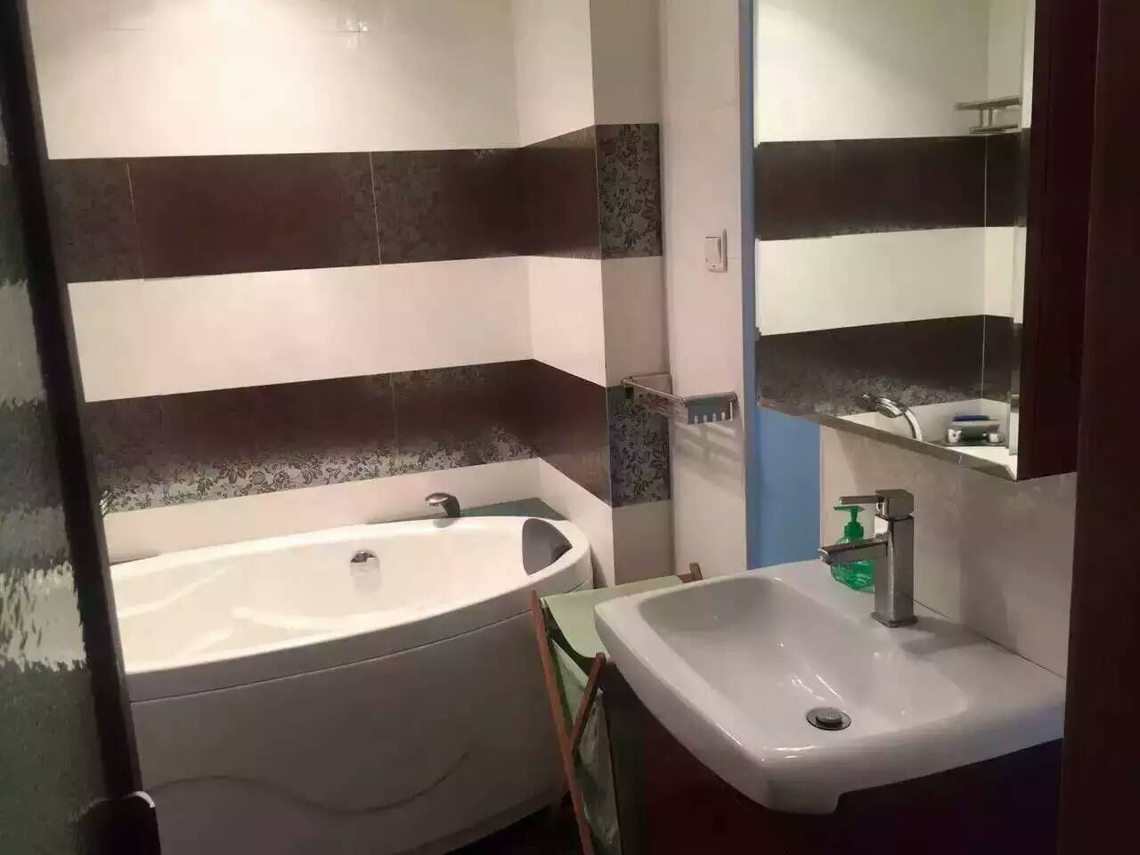 Bathrooms-Master Bathroom