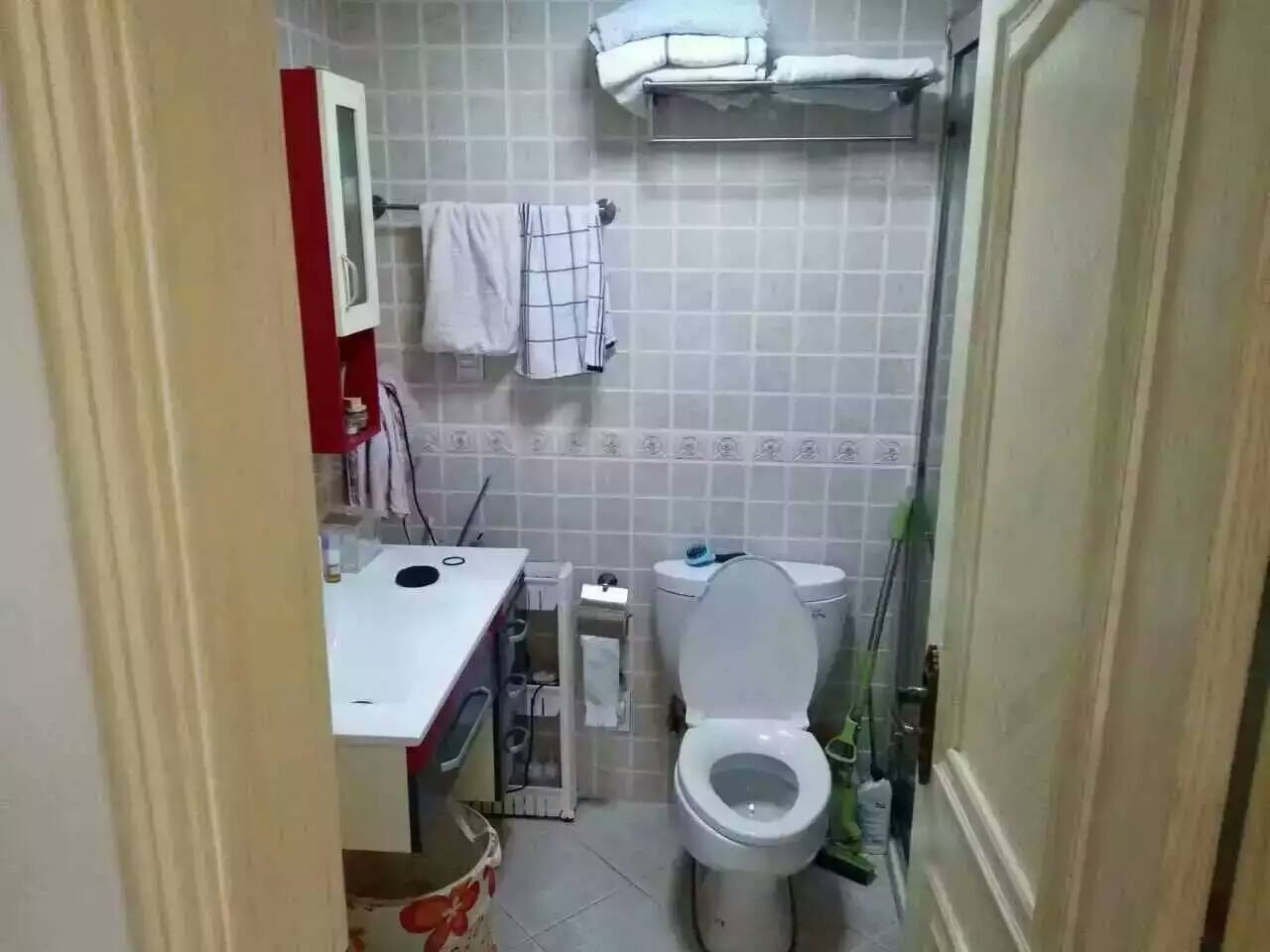 Bathrooms-Master Bathroom
