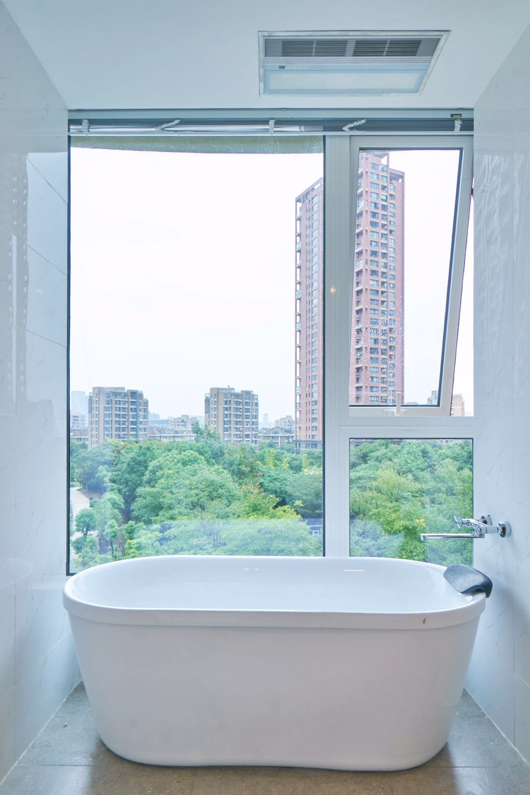 Bathrooms-Master Bathroom