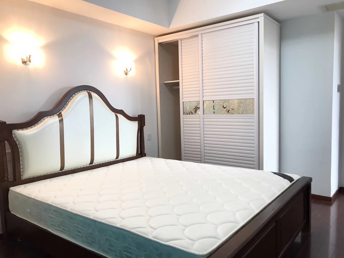 Bedrooms-Master Bedroom