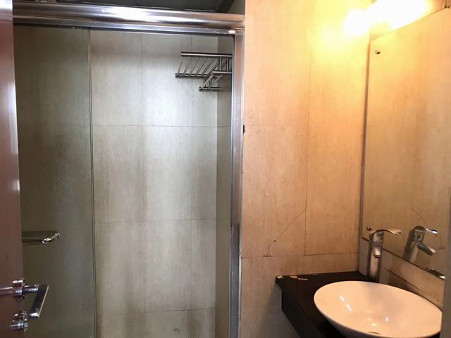 Bathrooms-Master Bathroom