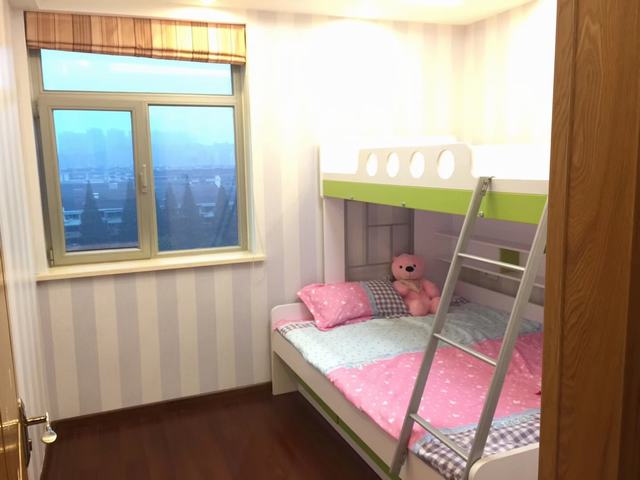 Bedrooms-2nd Bedroom