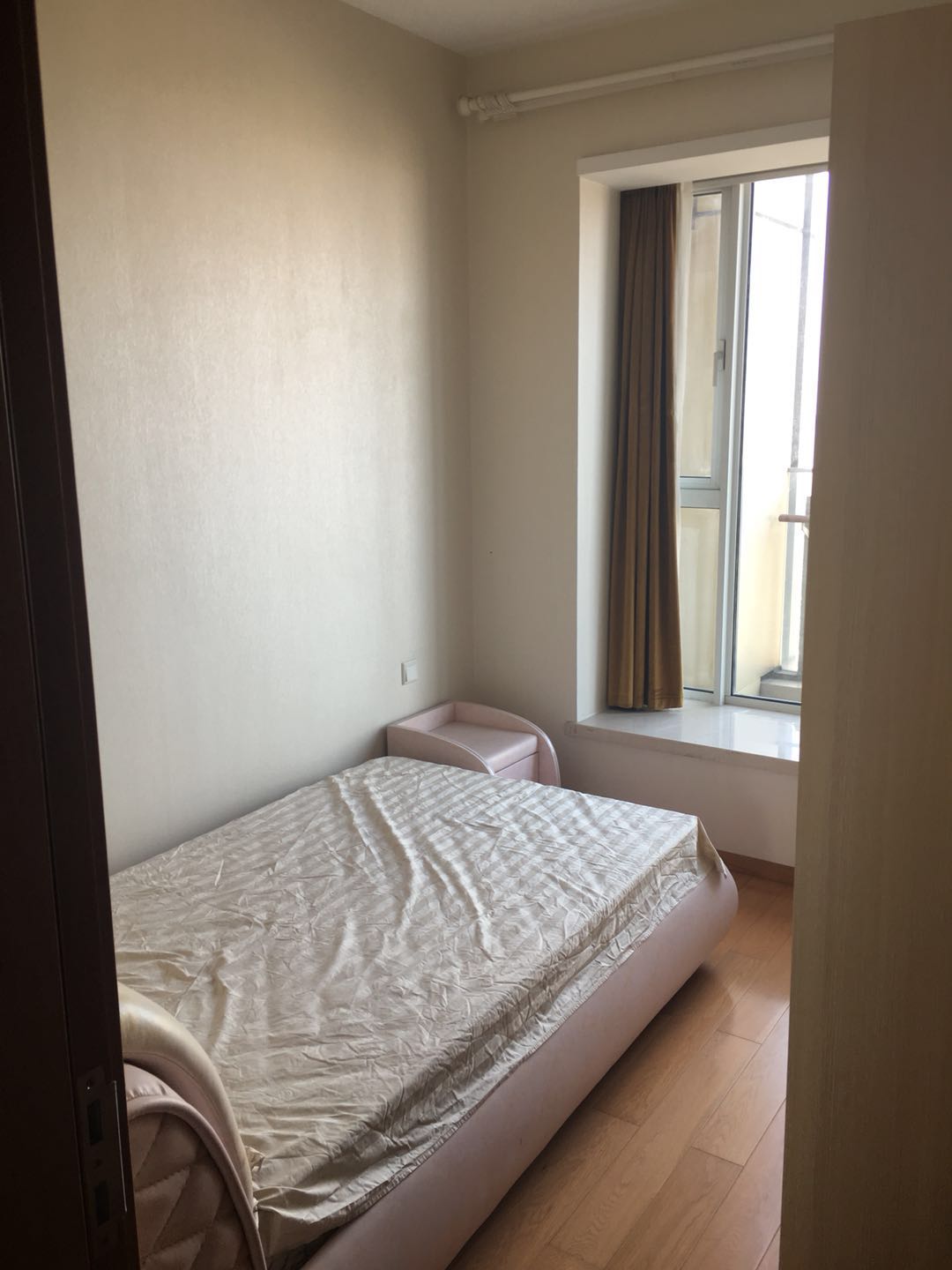 Bedrooms-2nd Bedroom