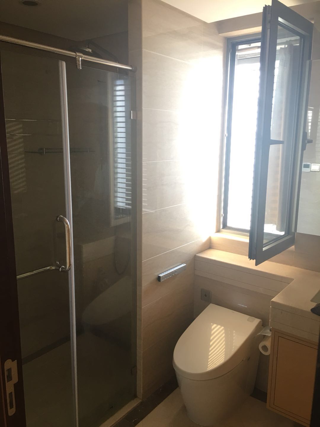 Bathrooms-Master Bathroom