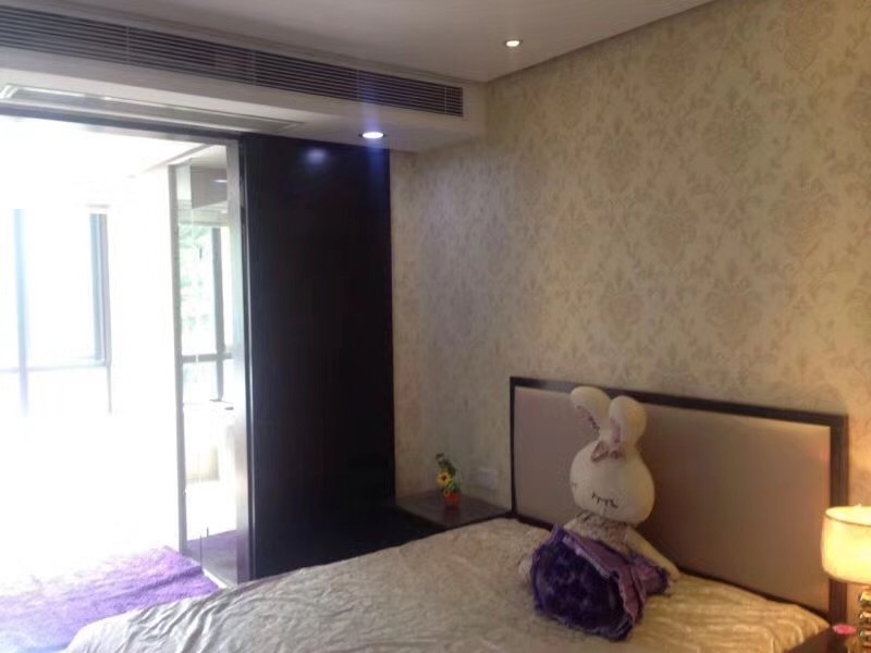 Bedrooms-Master Bedroom