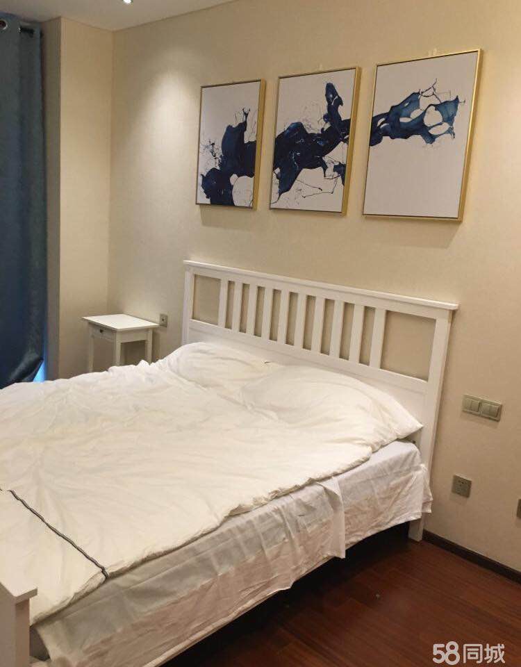 Bedrooms-Master Bedroom