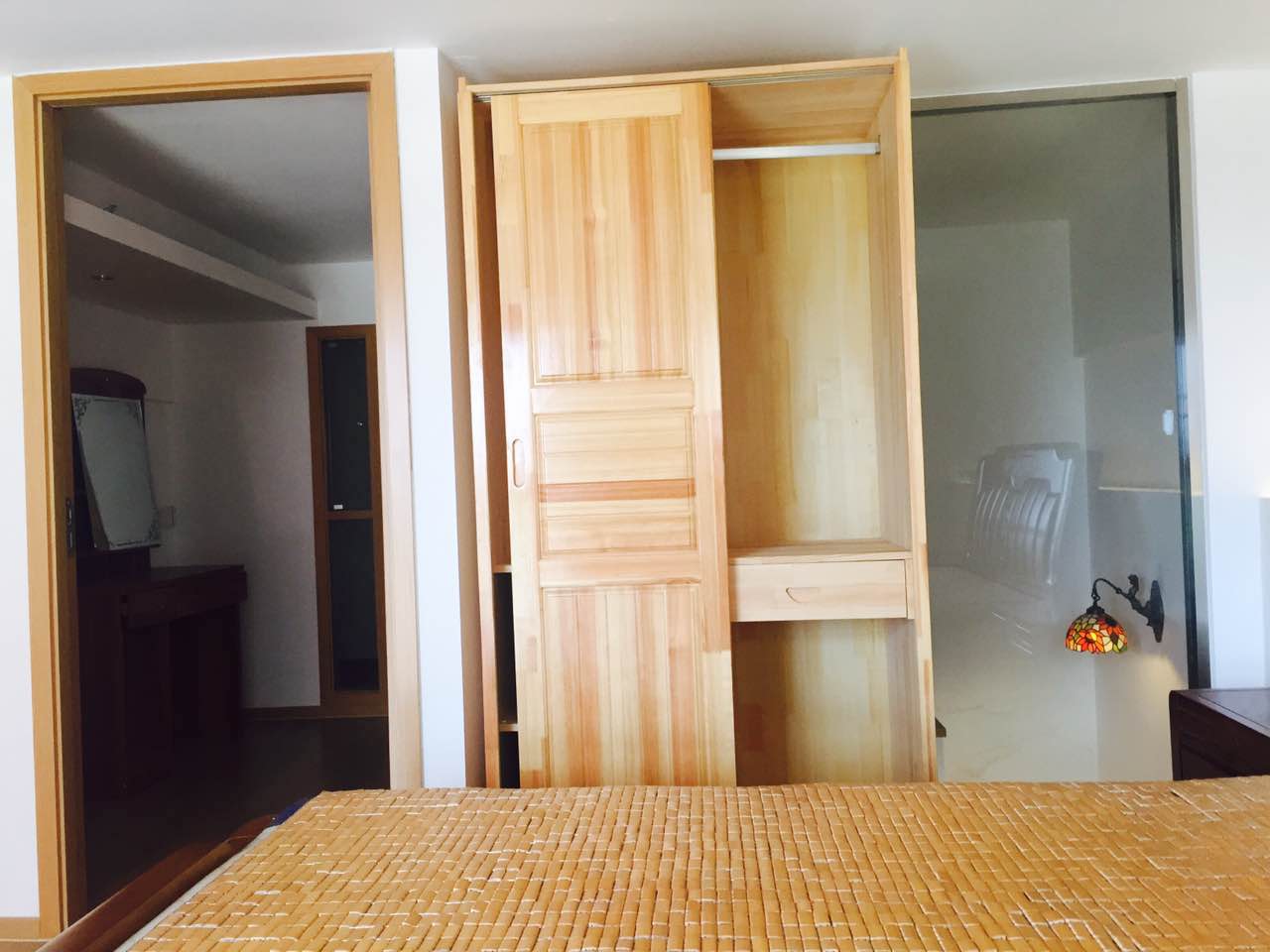 Bedrooms-Master Bedroom
