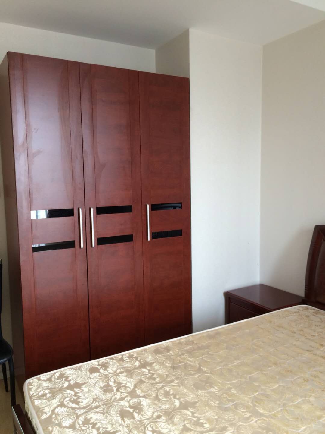Bedrooms-Master Bedroom