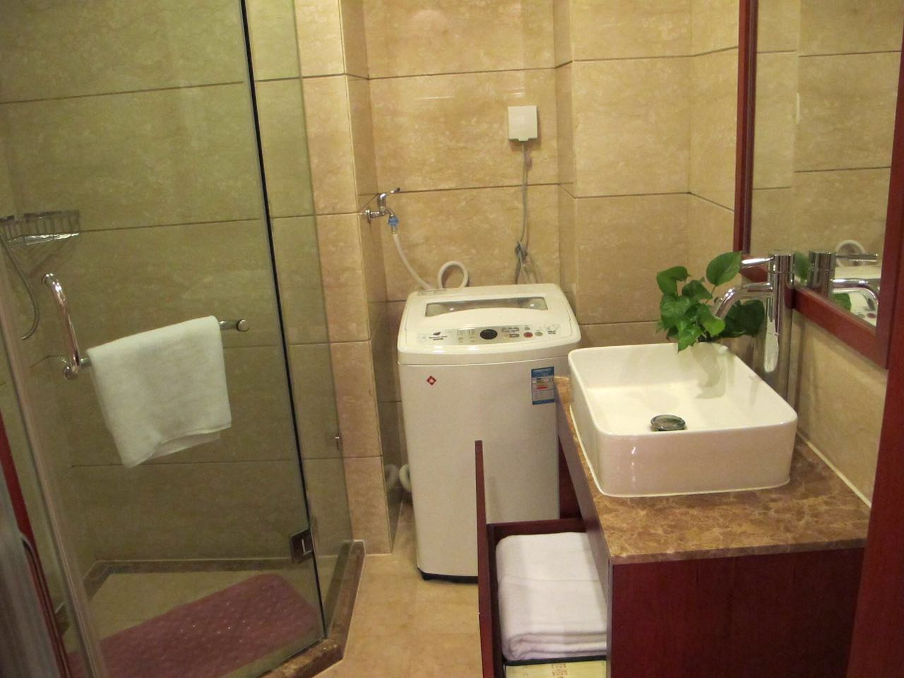 Bathrooms-Master Bathroom