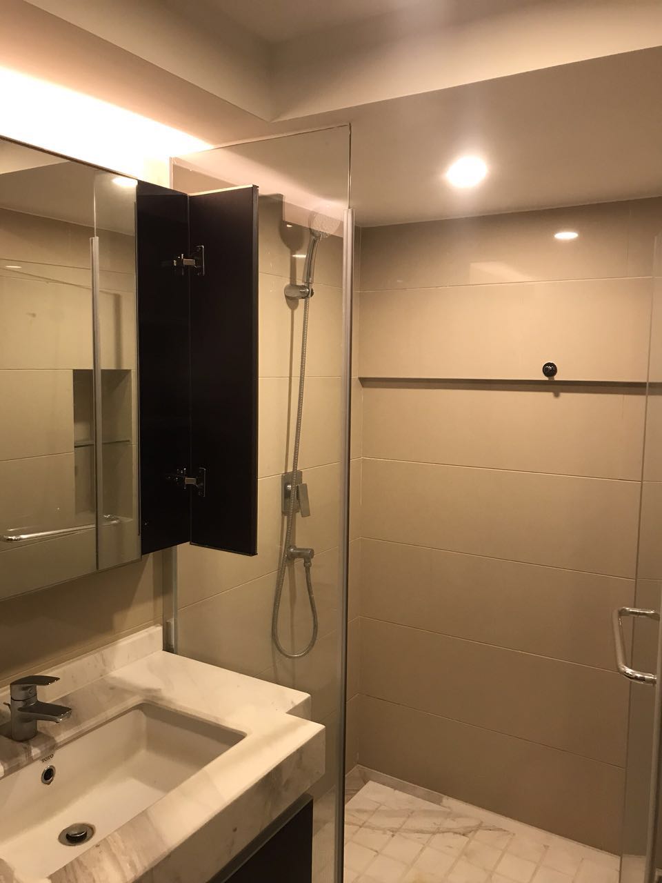 Bathrooms-Master Bathroom