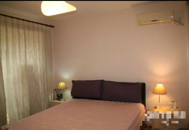 Bedrooms-Master Bedroom