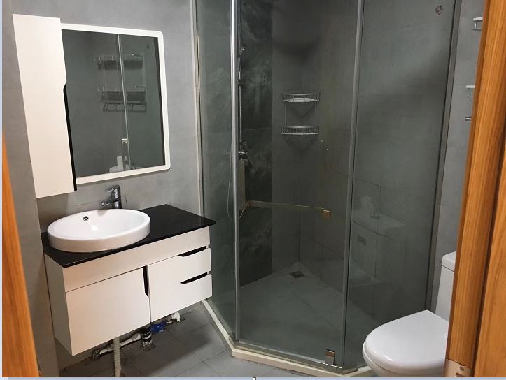 Bathrooms-Master Bathroom