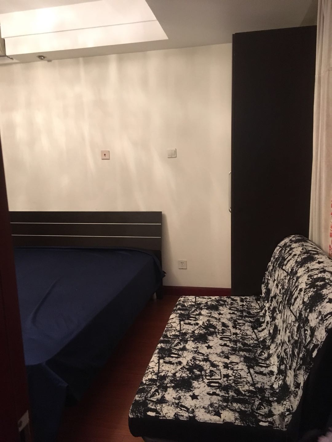 Bedrooms-Master Bedroom