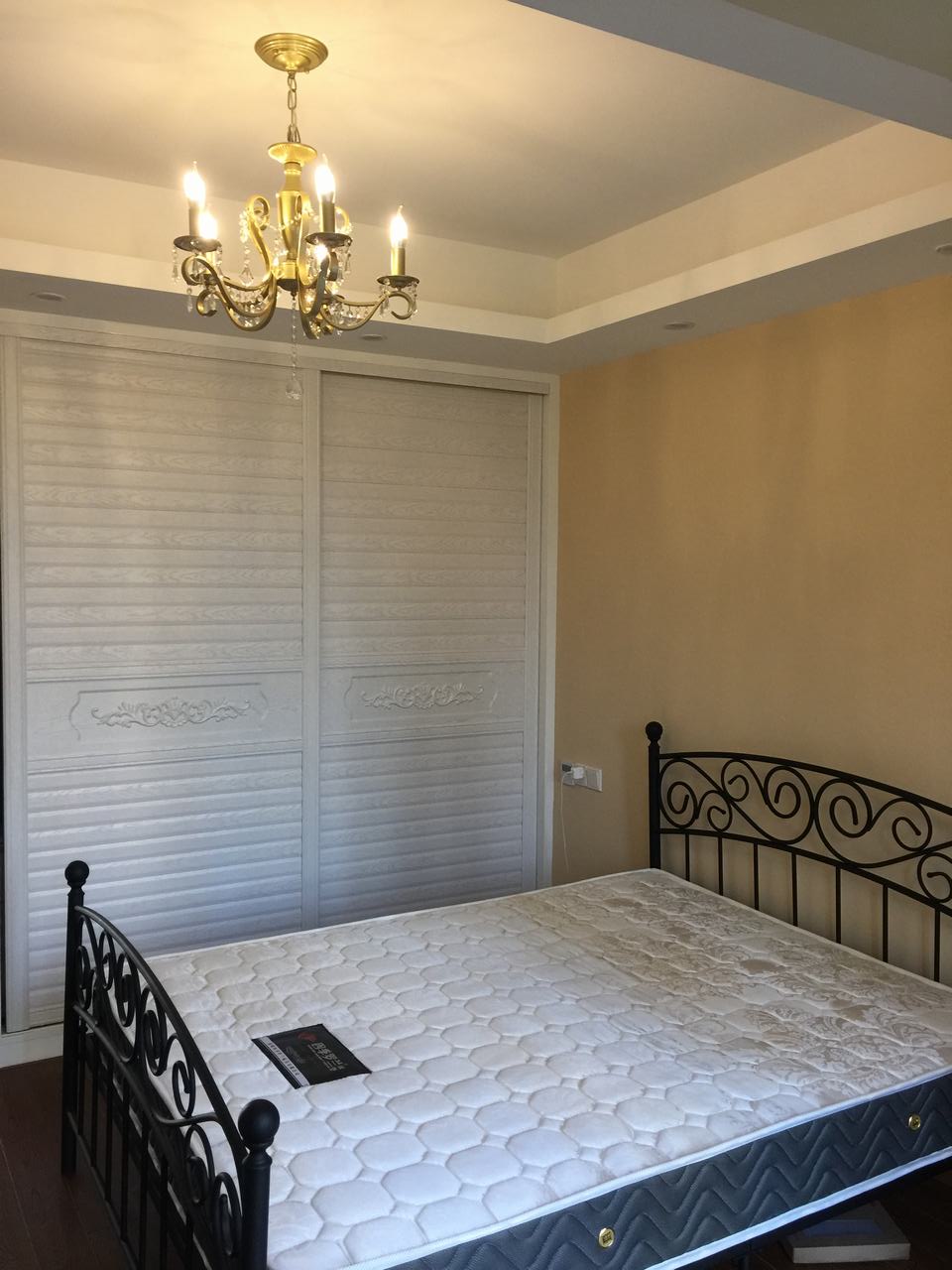 Bedrooms-Master Bedroom