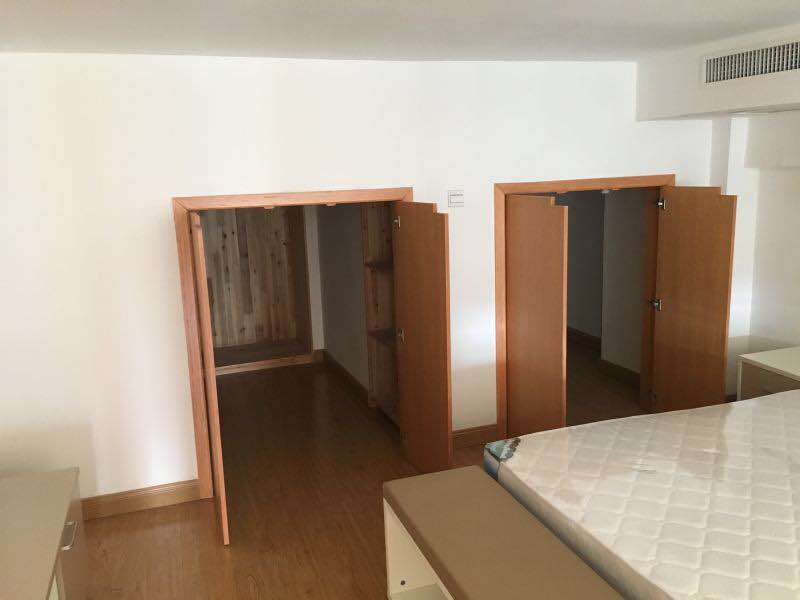 Bedrooms-Master Bedroom