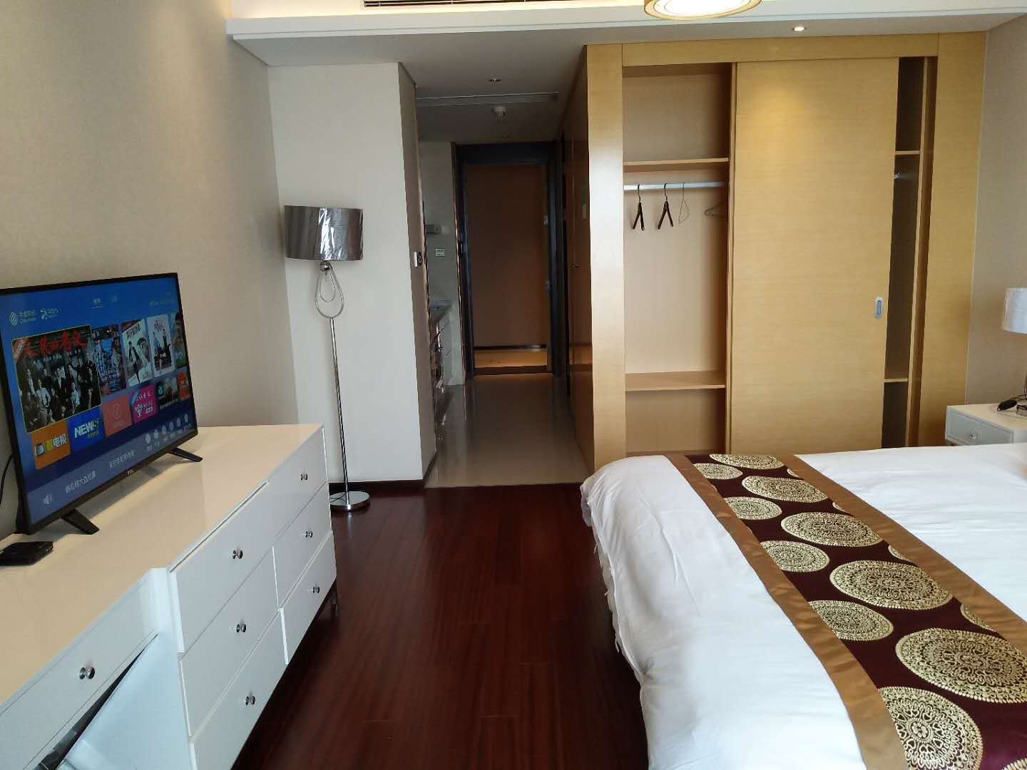 Bedrooms-Master Bedroom
